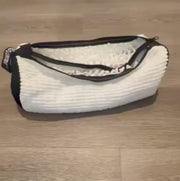 MILD CONTROL™ Dual-Compartment Shoe Washing Bag — One Pair, One Wash